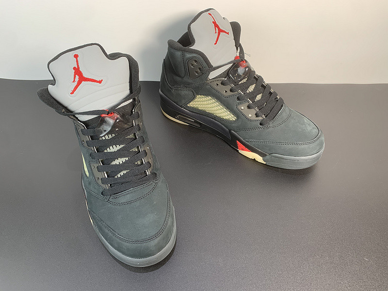 Air Jordan 5 Gore-Tex “Off Noir” DR0092-001