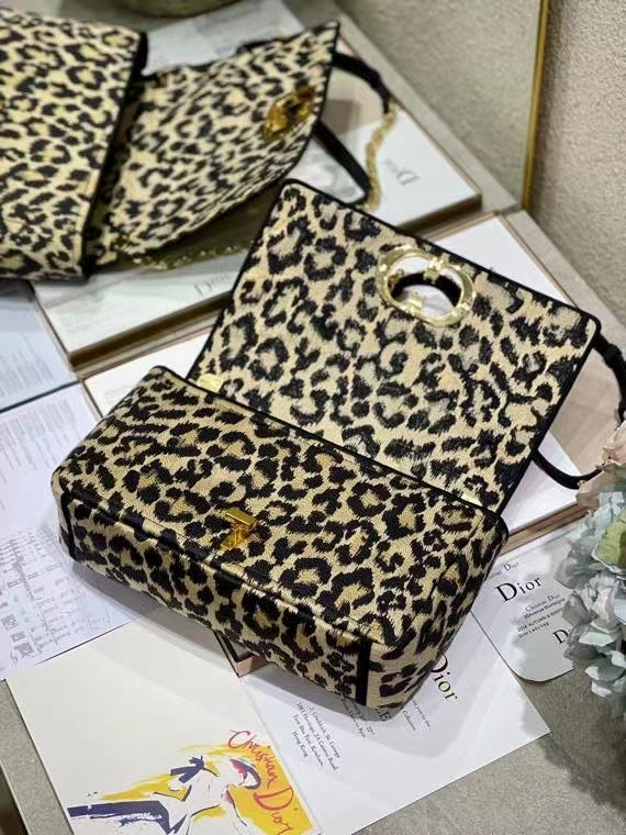 D*or bag