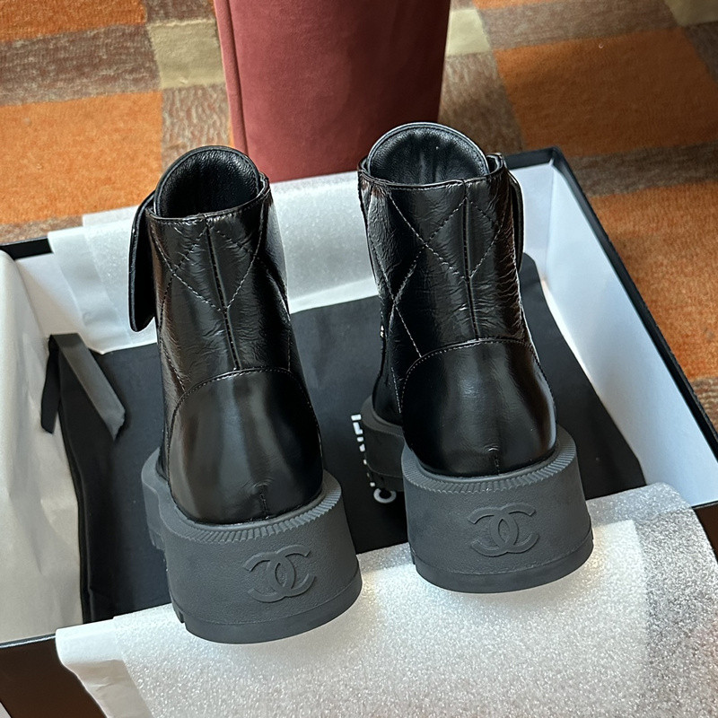 Chanel Sneaker