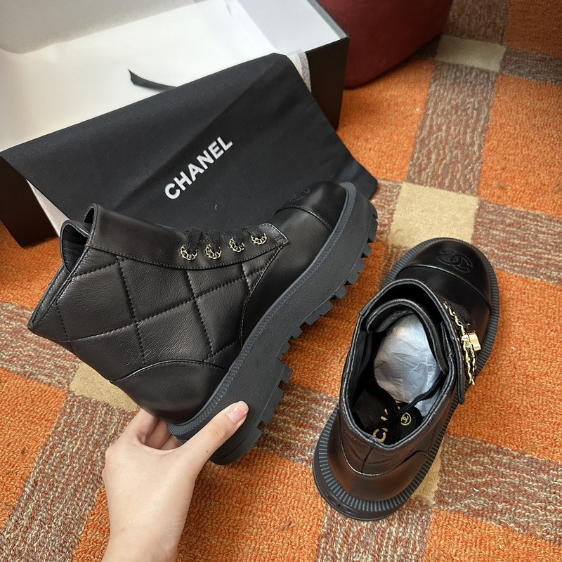 Chanel Sneaker