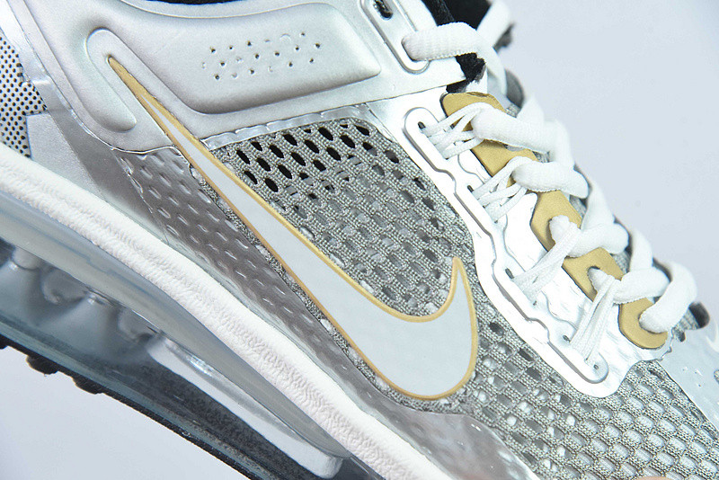 Nike Air Max 2013 "Metallic" HJ7901-095