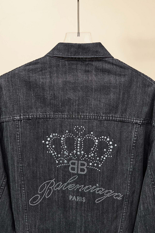 Ba*len*cia*ga clothes