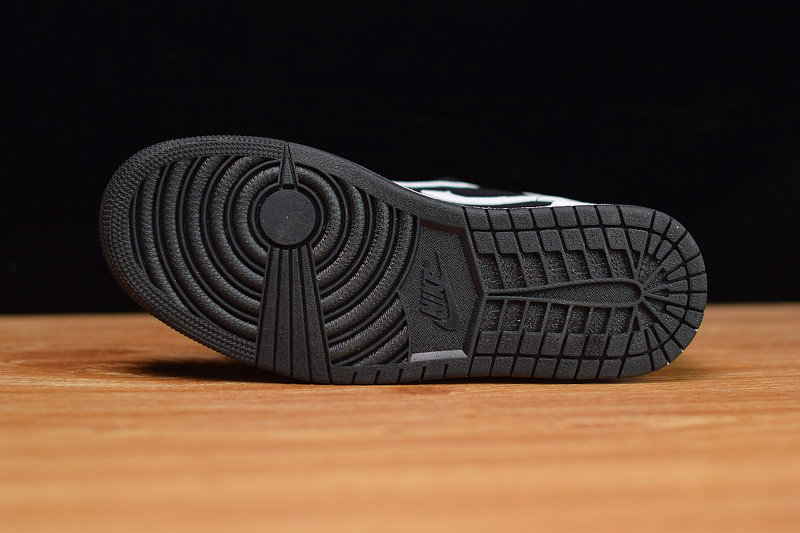 AIR JORDAN 1 MID WHITE BLACK 554724-113