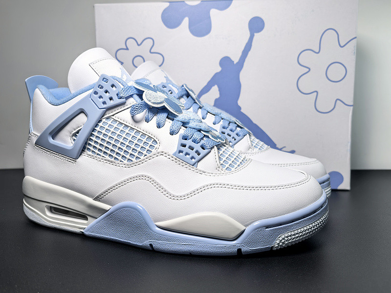Air Jordan 4 WMNS "Aluminum" HV0823-100