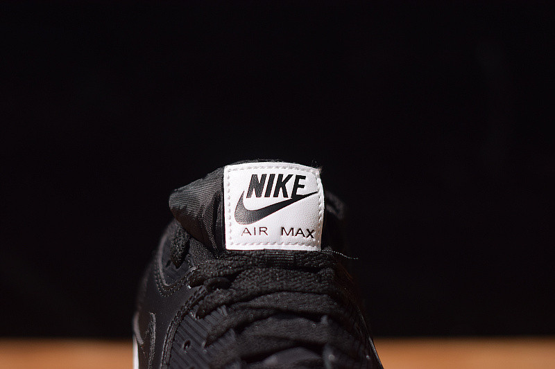 NIKE AIR MAX 90 OREO 537384-082