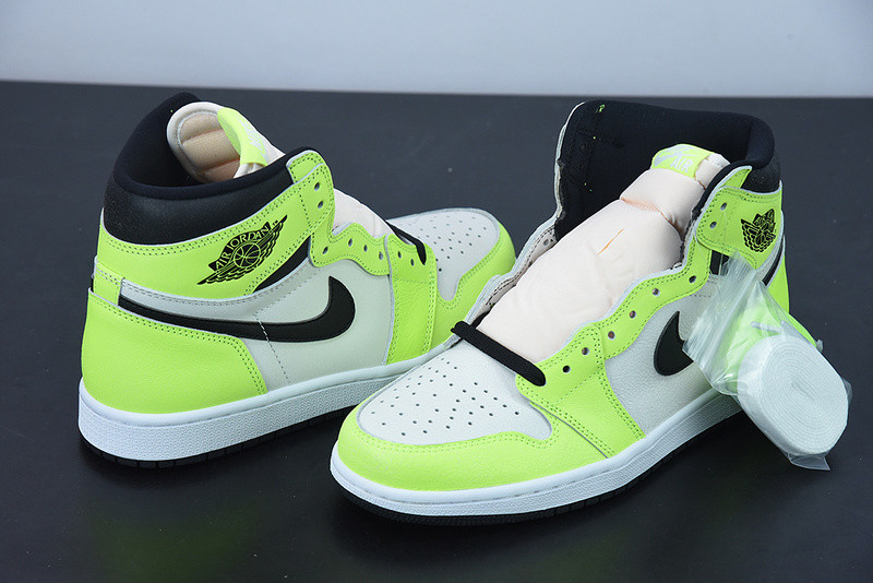 AIR JORDAN 1 HIGH OG “VISIONAIRE” 555088-702