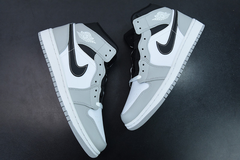 AIR JORDAN 1 MID LIGHT SMOKE GREY 554724-078