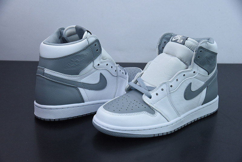 AIR JORDAN 1 HIGH OG “STEALTH