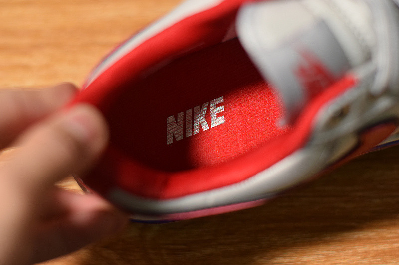 NIKE VANDAL 2K METALLIC SILVER UNIVERSITY RED (W) AO2868-001