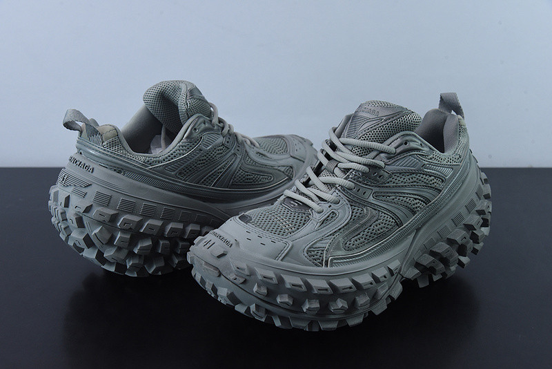 BC DEFENDER RUBBER PLATFORM SNEAKERS