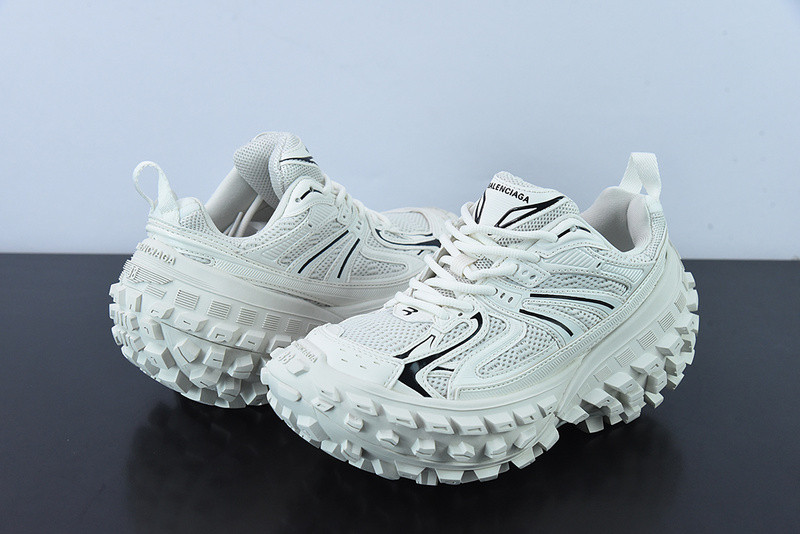 BC DEFENDER RUBBER PLATFORM SNEAKERS