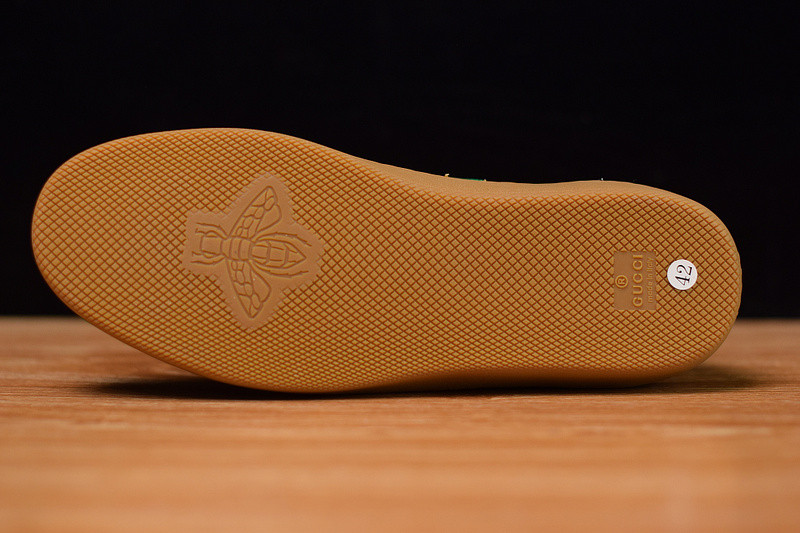 G*u*i jbg leather and suede