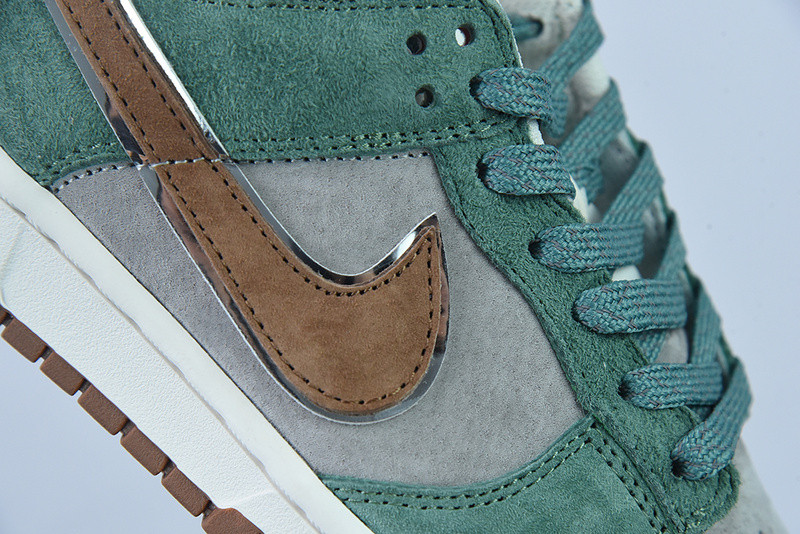 Otomo Katsuhiro x NK SB Dunk Low "Steamboy OST" FF1391-203