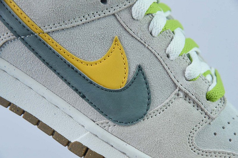 Nike SB Dunk Low "85"