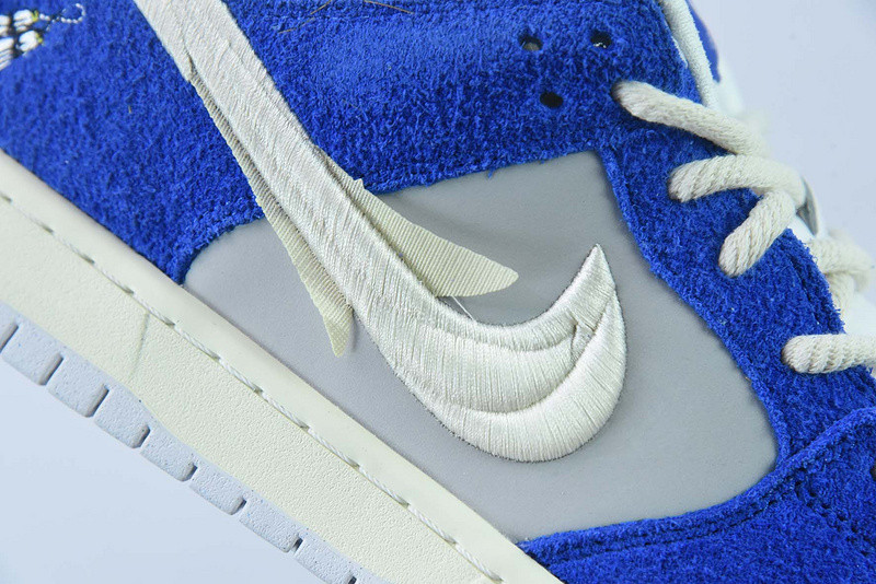 Nike FLY STREETWEAR X DUNK LOW PRO SB DQ5130-400