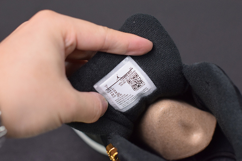 AIR JORDAN 12 REVERSE TAXI  130690-017