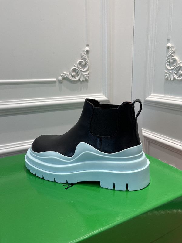 BOTTEGA VENETA SNEAKER