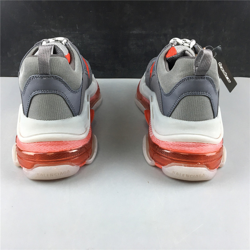 BC TRIPLE S TRAINER 541624 W09O1 2262