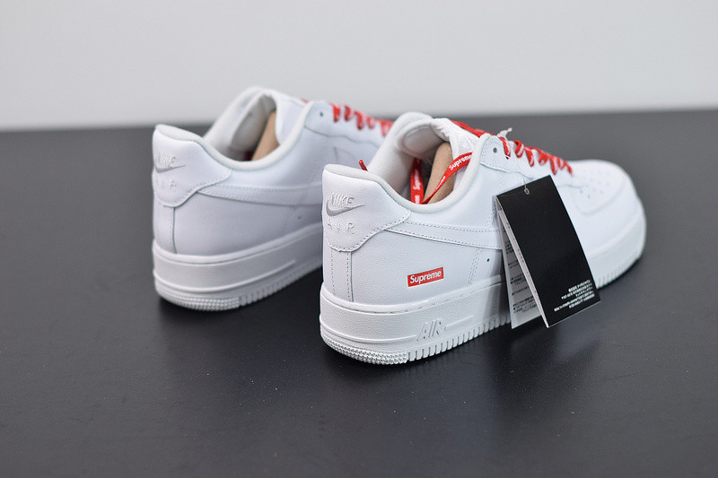 NIKE Supreme NIKE AIR FORCE 1 LOW WHITE CU9225-100
