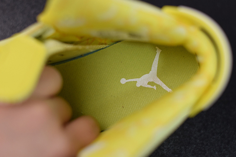 AIR JORDAN 6 YELLOW  543390-800