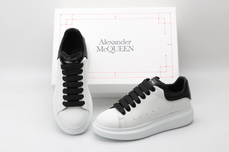 AlexER McEEN SNEAKERS