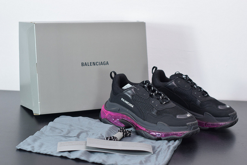 BC TRIPLE S TRAINER 541624 W09OA 0829