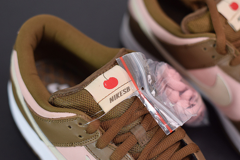 NIKE STüSSY XDUNK LOW PRO SB “CHERRY“ ” 304292-671