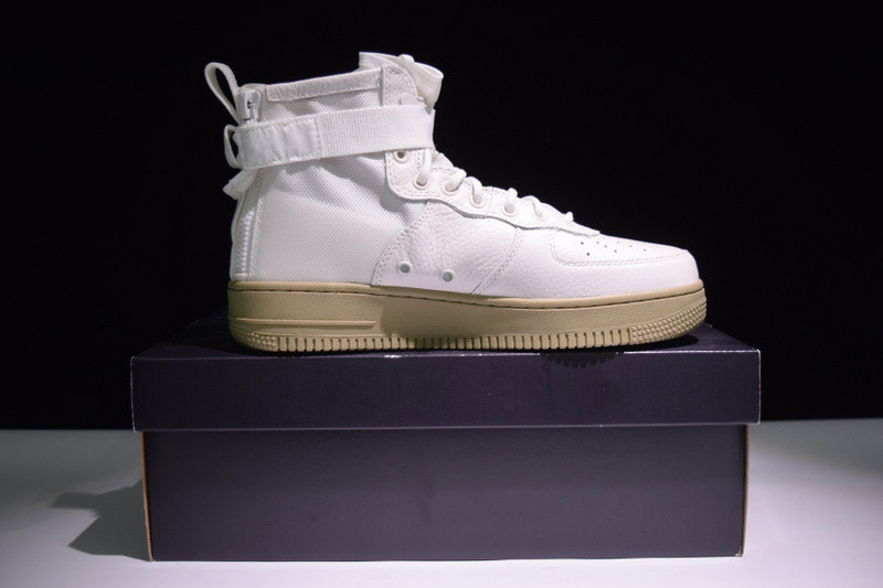 NIKE AIR FORCE 1 MID