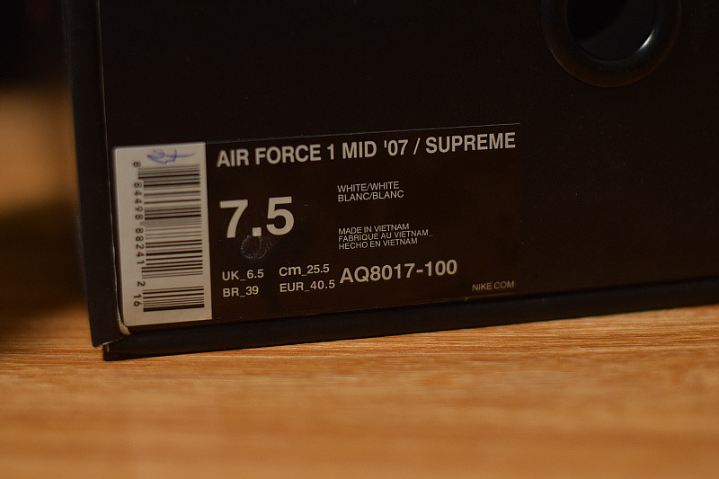 NIKE AIR FORCE 1 MID