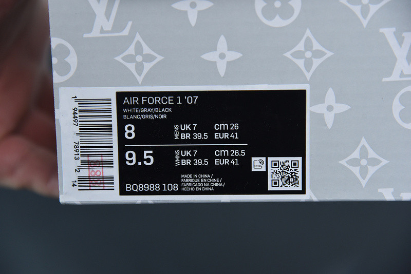 LVT X NIKE AIR FORCE1