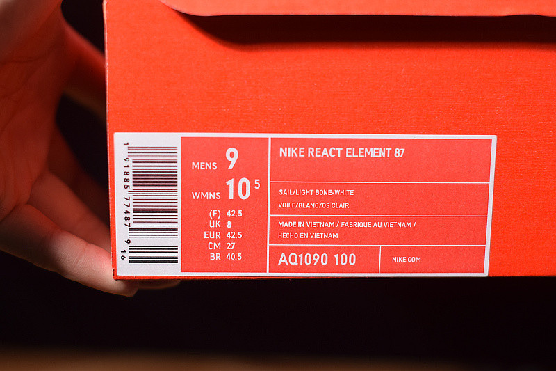NIKE REACT ELEMENT 87 