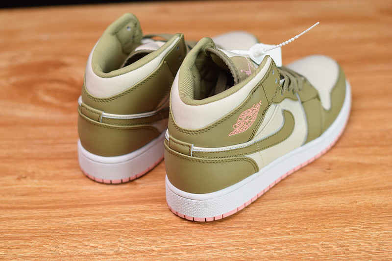 AIR JORDAN 1 MID TROOPER BLEACHED CORAL (GS) 555112-225