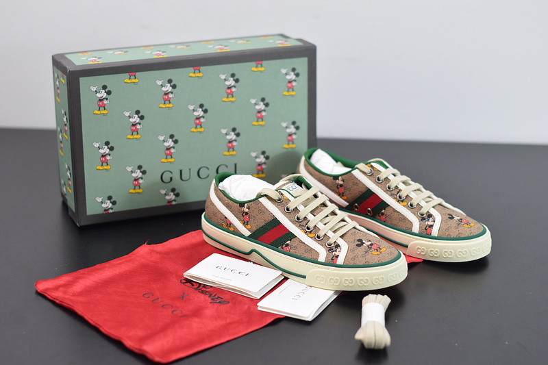 G*u*i ace embroidered low-top sneaker