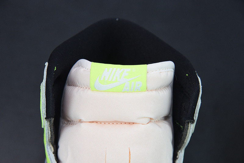 AIR JORDAN 1 HIGH OG “VISIONAIRE” 555088-702