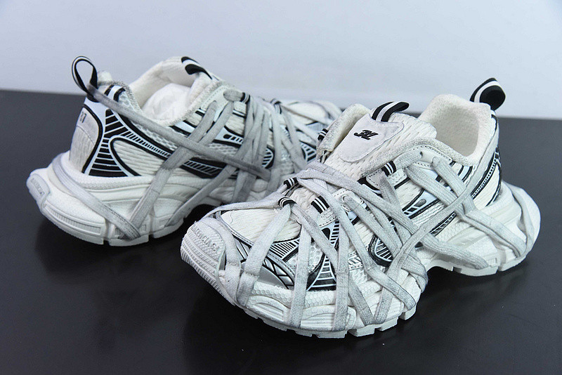 BC 3XL SNEAKER