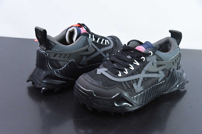 OF C/O ODSY-1000 SNEAKER