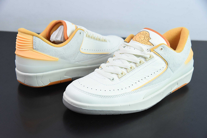 Air Jordan 2 Retro Low 
