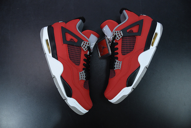 AIR JORDAN 4 RETRO