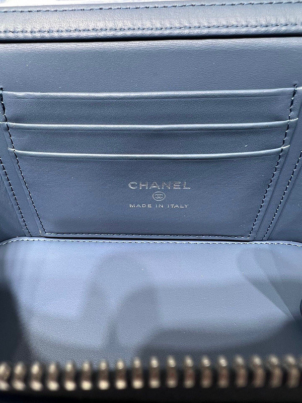 Ch*el purse