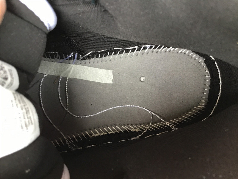 WMNS AIR JORDAN 1 MID SE