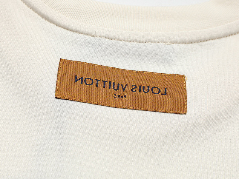 L0uis Vuitt0n