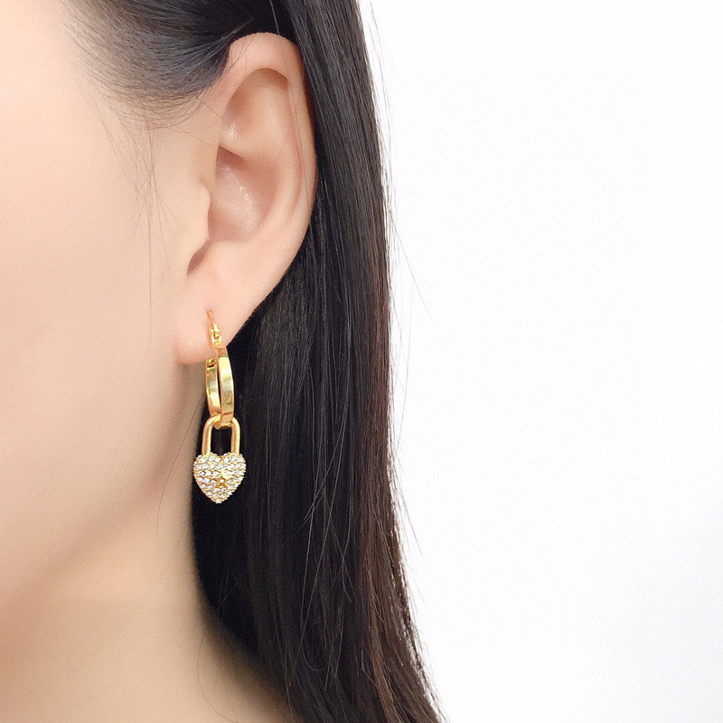 D10r earring