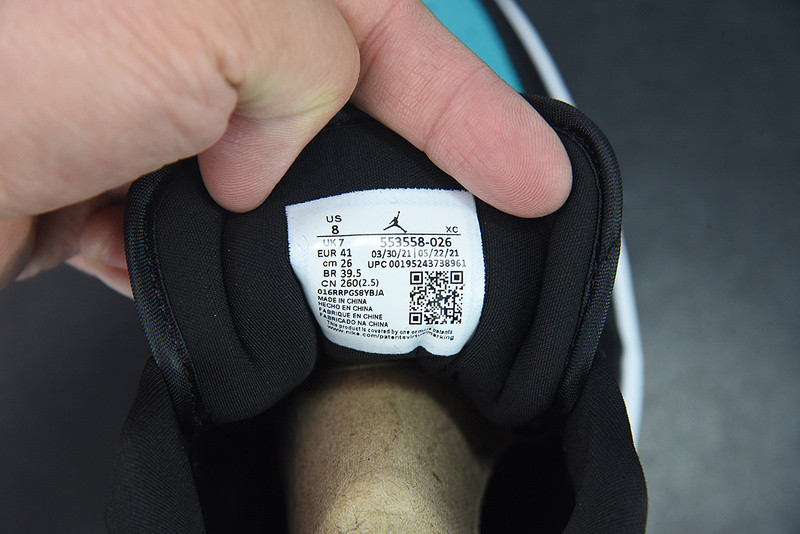 AIR JORDAN 1 LOW BLUE BLACK 553558-026