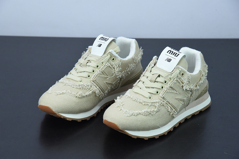 MIU MIU X NB 574 5E765D