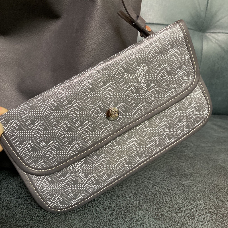 Go*ard purse
