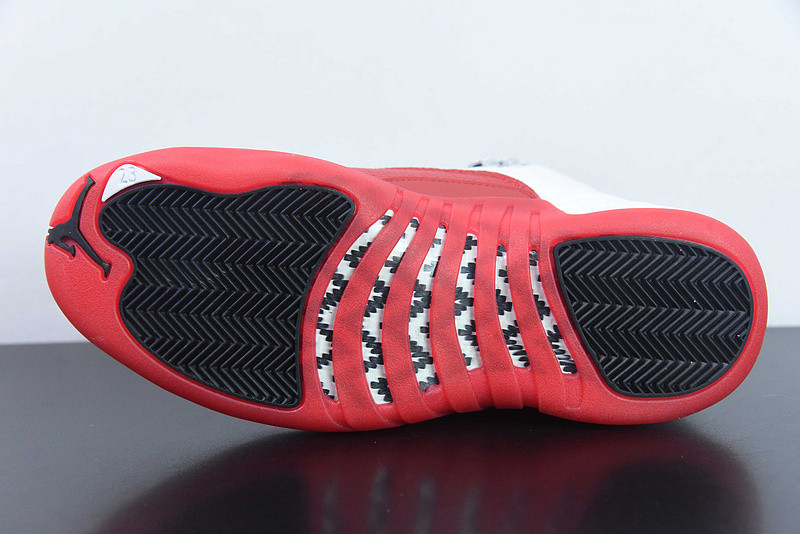 Air Jordan 12 Cherry CT8013-116