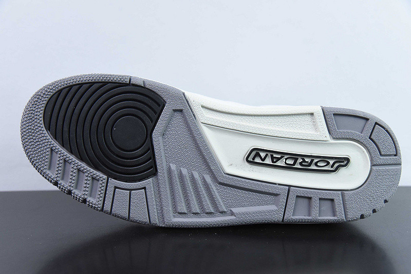 Air Jordan 3 "Summit White/Fire Red" CT8532-106