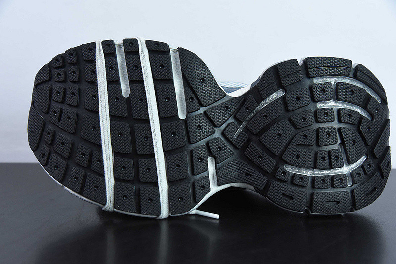 BC 3XL SNEAKER