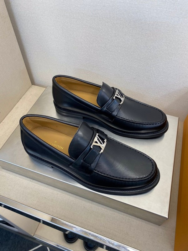 LVT shoes