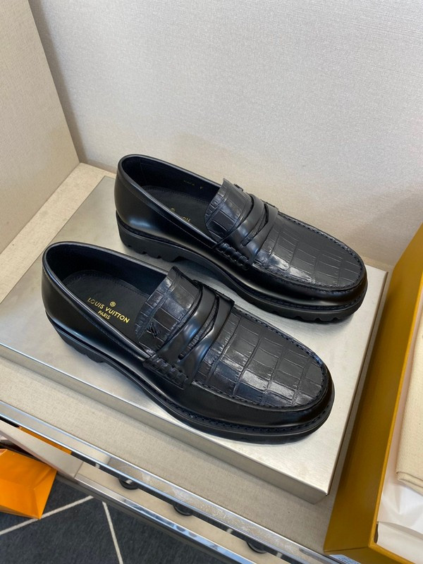 LVT shoes